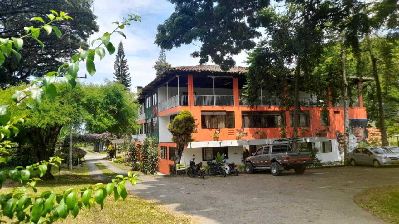 Imca Hotel Buga Buitenkant foto